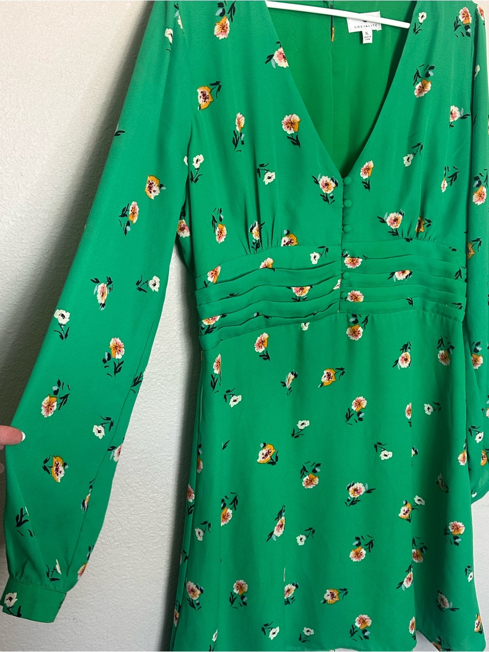 Socialite Green Floral V-Neck Long Sleeve Mini Dress Size XL Like New - Picture 3 of 6